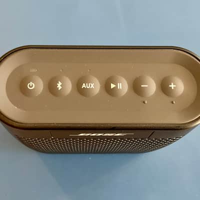 Bose SoundLink Color Bluetooth Speaker - Black image 2