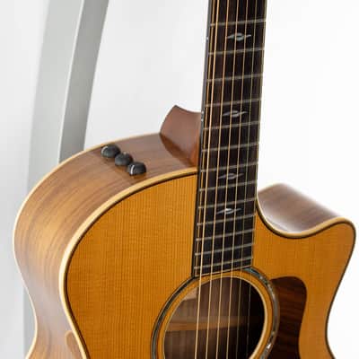 Taylor 814ce 2021 Natural image 9