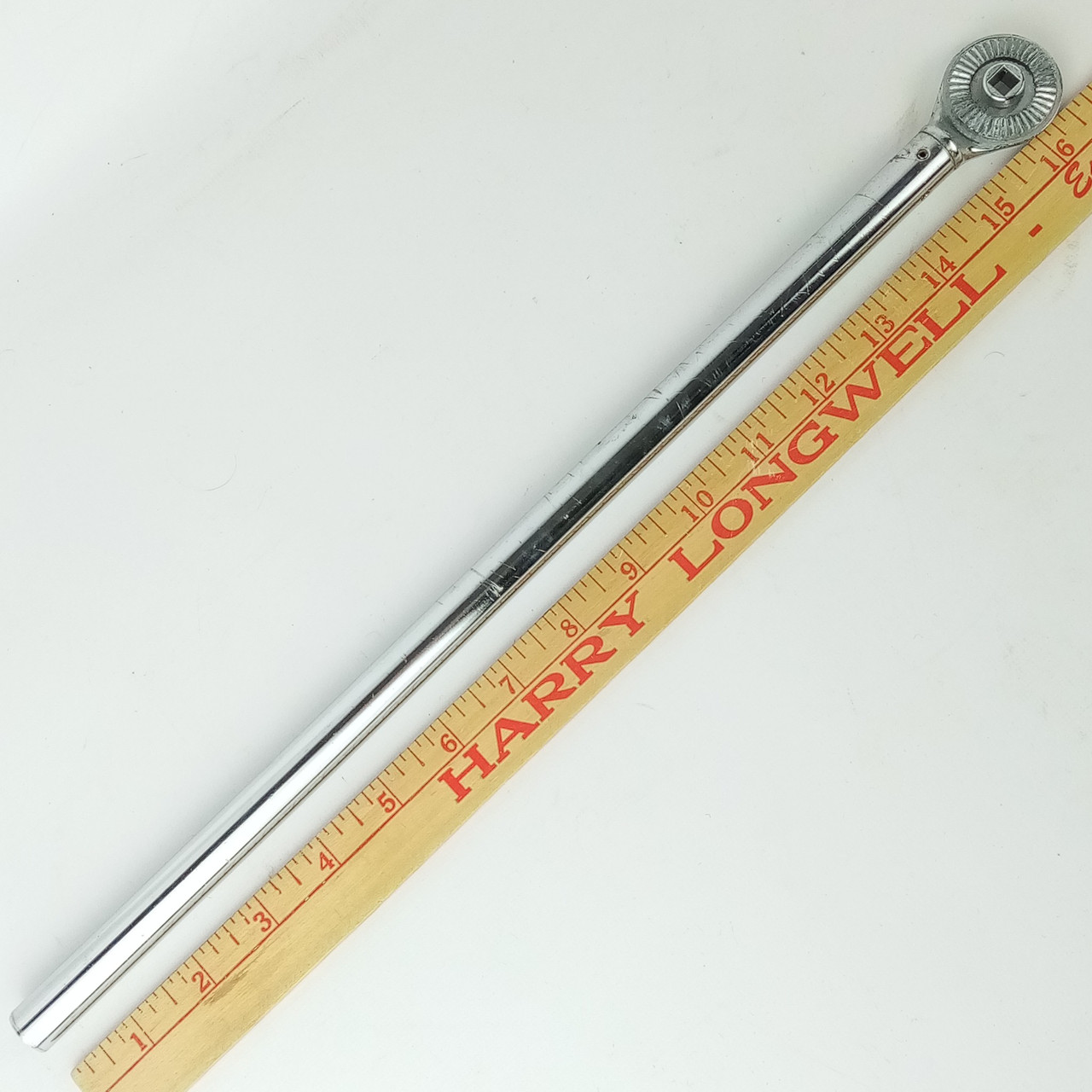 Ludwig Vintage Atlas Cymbal Stand 17"x5/8"Top Tube Ratchet Tilter Vintage Chrome — main photograph