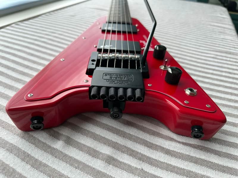 Steinberger SPIRIT GP-2R headless guitar, vintage Mini-V shape