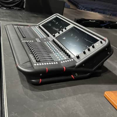 Allen & Heath Avantis Digital Mixing Console w/Dante card, 3 dx168 stage boxes image 3