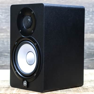 Yamaha HS5 Powered Studio Monitor 2-Way Bi-Amp 5" Studio Monitor (Single) w/Box image 2