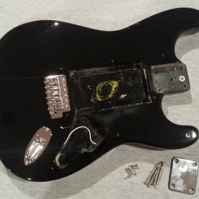 Squier Affinity Stratocaster Body - Full Width - Solid Alder - Swimming Pool Route - Bridge - Input image 5