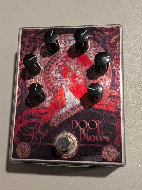 Fuzzhugger Doom Bloom