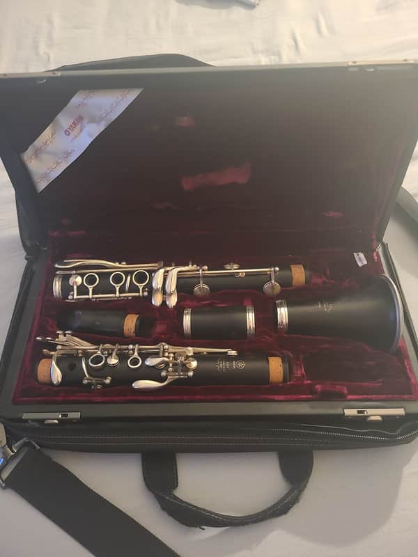 Yamaha YCL-650 Professional Bb Clarinet + Vandoren BD5 HD Mouthpiece