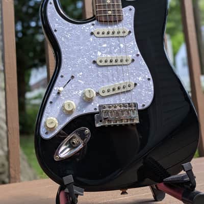 Fender Cyclone Black | Reverb