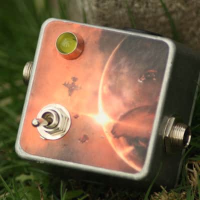 Millipede FX - Mini Buffer - Guitar Switch Pedal -'Homeworld' - Grey (Metal) image 4