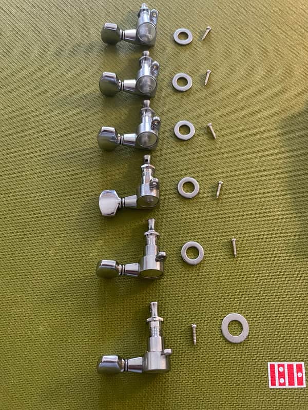 O.E.M. Tuners 6 in line tuners. - Chrome image 1