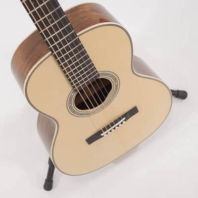 Martin Custom Shop 00-28 Style Grand Concert Acoustic Guitar - Carpathian Spruce Top with Guatemalan Rosewood Back and Sides image 3