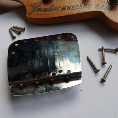 Fender Mustang Bass  Bridge 60's 70's Plate , saddles and screws USA RI image 7