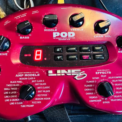 Line 6 POD 2.0 Multi-Effect and Amp Modeler 2000 - 2002 - Red image 2