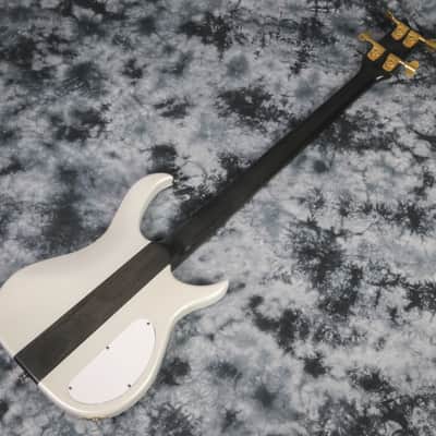 Vintage Modulus Bass Left Handed Pearl White 1983 image 13