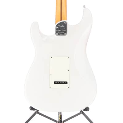 Fender Certified Pre-Owned American Ultra Luxe Vintage '50s Stratocaster, Maple Fingerboard, White Blonde (H8) (09252) image 2