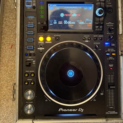 2 Pioneer DJ CDJ-2000NXS2 - Black with Flight Cases image 3