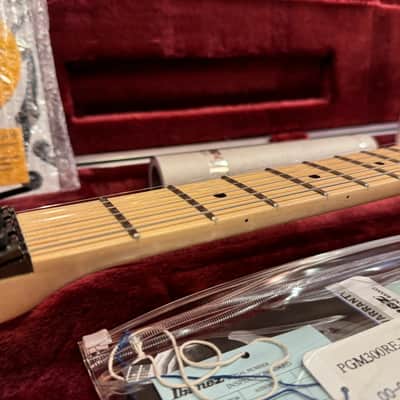 Ibanez PGM300RE-WH 20th Anniversary Paul Gilbert Signature 2009 - White image 10