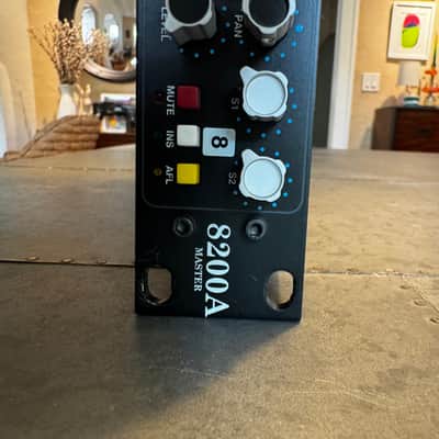 API 8200A AUX MIXER image 7