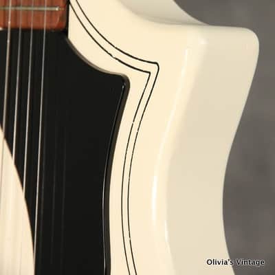 Supro 60 Guitar 1957 White image 12
