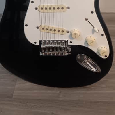 Fender Stratocaster mexican "squier series" 1995 image 3