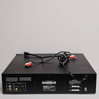 TEAC PD-D2700 5-Disc Compact Disc Player – 2000 – With RCA Cable image 5