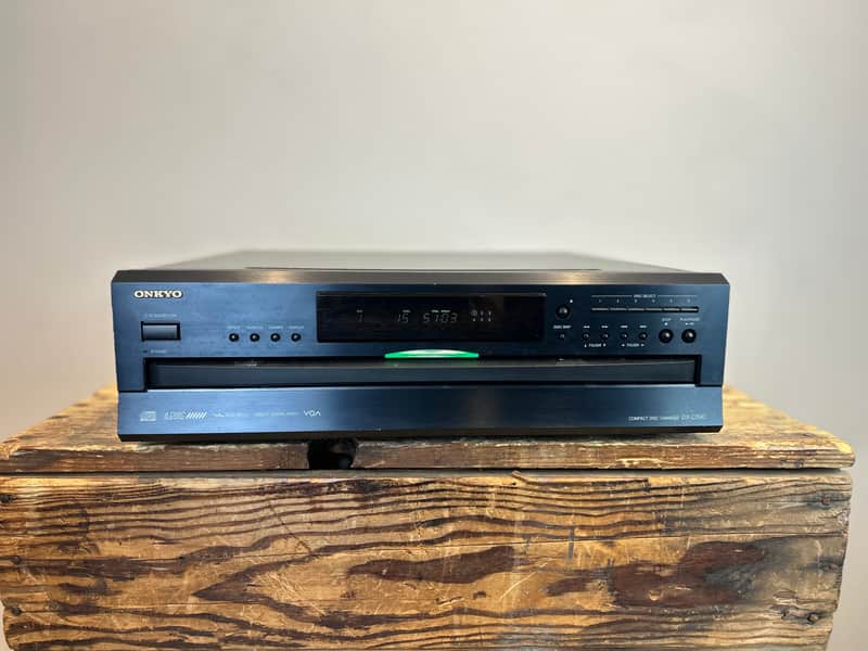 Onkyo DX-C390 6-CD Changer (no remote) image 1