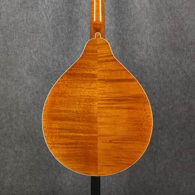 Kentucky KM-252 Deluxe A-Style Mandolin - Natural - 2nd Hand image 6