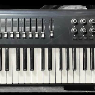 Behringer MOTÖR 61 61-Key USB MIDI Controller Keyboard 2010s - Standard image 1
