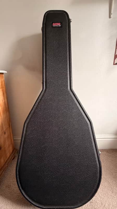 Gator Dreadnought Acoustic Guitar Case 2016 image 1
