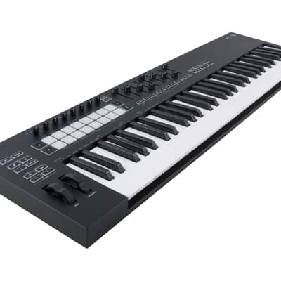 Novation Launchkey 61 Mk3 MIDI Controller [USED] image 3
