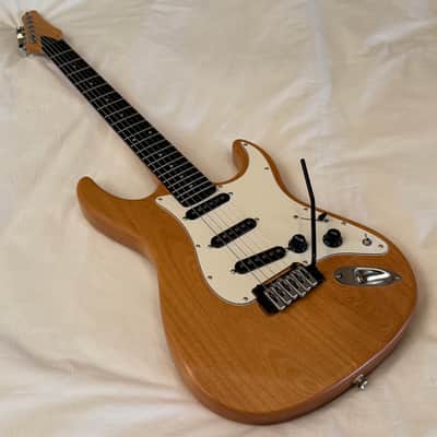 Carvin Bolt SSS Tremolo  - Custom Shop Strat Killer - Made in USA - Natural Alder - Free Pro Setup image 14