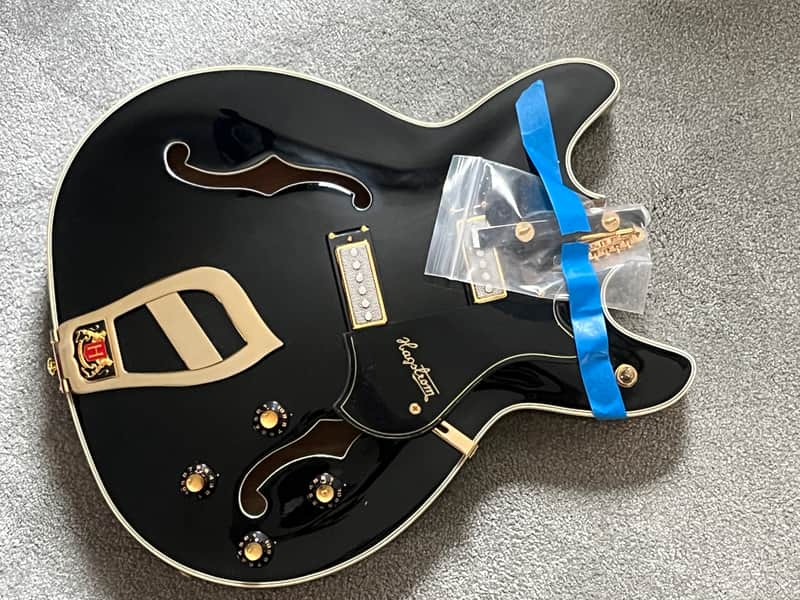 Hagstrom '67 Viking II 2023 body black loaded image 1