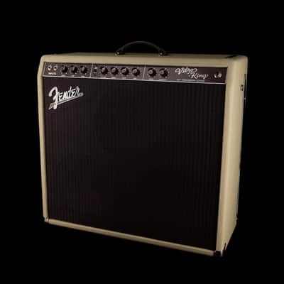 Pre Owned 2013 Fender 20th Anniversary Edition Vibro-King Blonde Guitar Amp Combo image 3