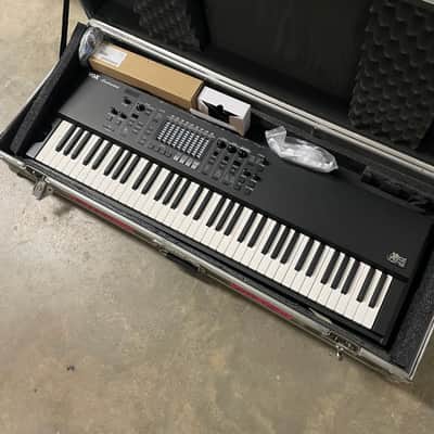 Vox Continental 73-Key Performance Organ with Stand and V861 Expression Pedal 2017 - Present - Black image 1