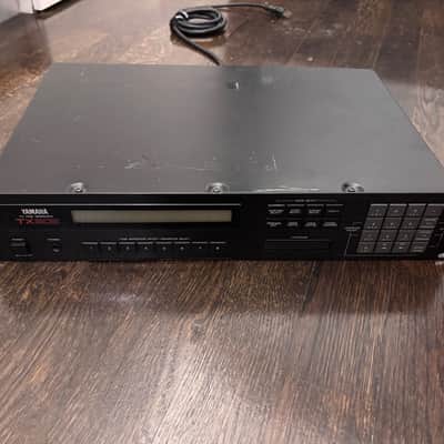 Yamaha TX802 FM Tone Generator 1986 - Black image 2