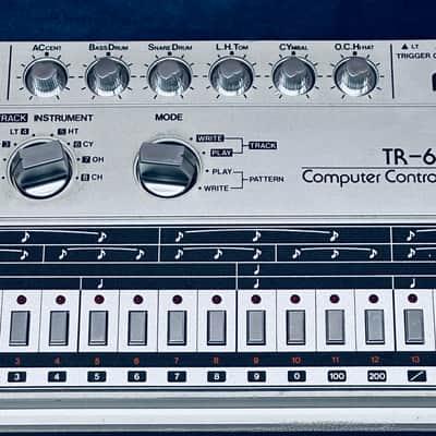 Roland TR-606 Drumatix Vintage Analog Drum Machine • Serviced • Fully Tested • Excellent • Rare Case Included image 3
