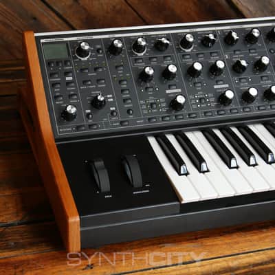 Moog Subsequent 37 Analog Synth 2017 - Present - Black image 2