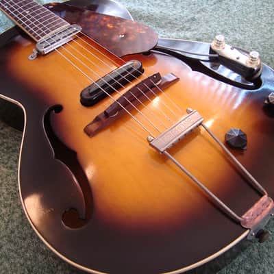 Epiphone  Coronet 1942 Electric Archtop image 9