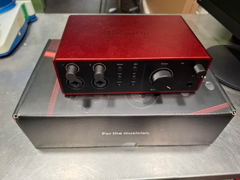 Focusrite Scarlett 4i4 4th Gen USB Audio Interface 2023 - Present - Red image 1