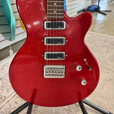 Godin Triumph - Red Sparkle image 4