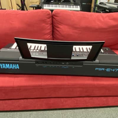 Yamaha PSR-E473 61 Key Portable Keyboard image 6