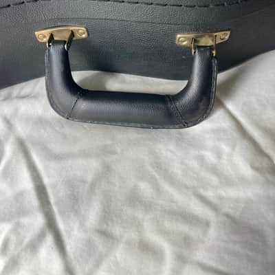 Early 2000's Gibson Custom Shop "Custom/Art/Historic" Les Paul Black Tolex Plush Hardshell Case image 9