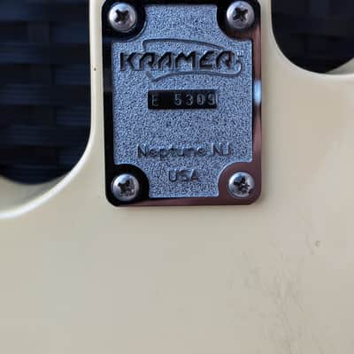 Kramer Baretta II 1986 - White image 4