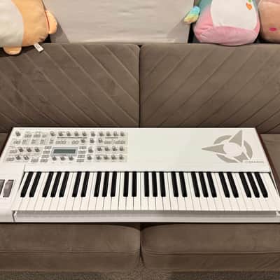 Access Virus TI2 61-Key Digital Synthesizer 2009 - 2023 - White