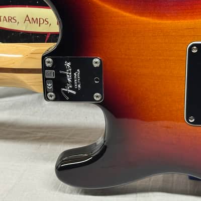 Fender American Standard Stratocaster Guitar with Case 2013 - 3-Color Sunburst / Maple neck image 13