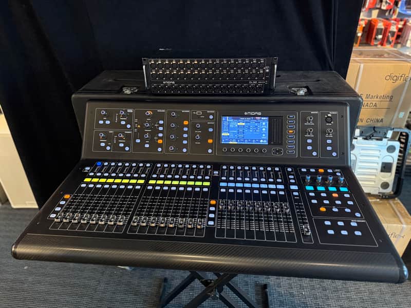 Midas M32 LIVE + DL 32 + 2 GATOR CASE (Pre owned - super clean - 30 days warranty)  40-Channel Digital Console image 1