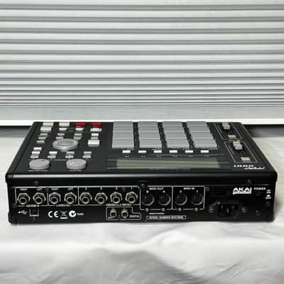 Akai MPC1000 Music Production Center image 4