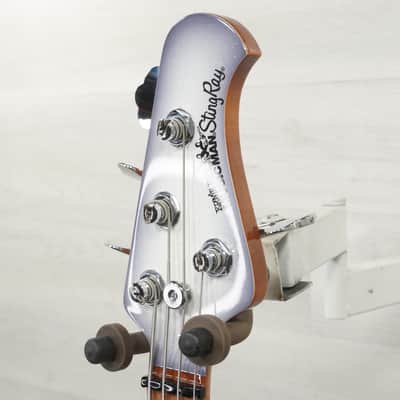 Used Ernie Ball Music Man Stingray Special 4h Bass Guitar White image 11
