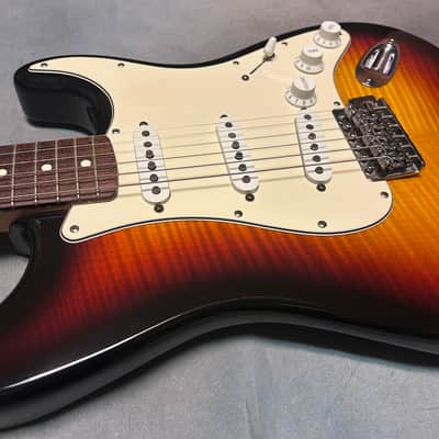 2004 Fender Limited Edition FSR Flamed Maple Top Stratocaster image 15