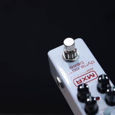 MXR M282 Dyna Comp Bass Compressor Mini Clean & Tone Controls Effect Pedal w/Box image 9