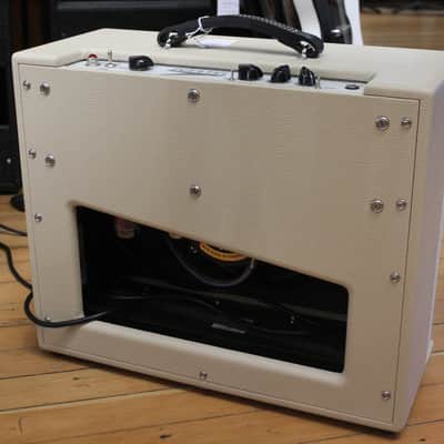 Carr Telstar – 17-Watt 1x12" Guitar Combo image 5