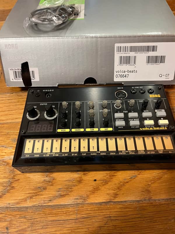 Korg Volca Beats Analog Rhythm Machine 2010s - Black image 1